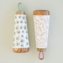 Cargar imagen en el visor de la galería, Gourde isotherme Line arts 350ml - Chic Mic