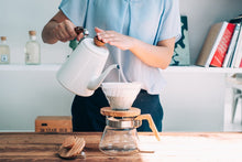 Lade das Bild in den Galerie-Viewer, Bouilloire Bona - HARIO