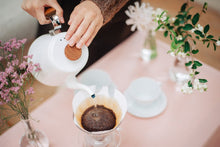 Lade das Bild in den Galerie-Viewer, Bouilloire Bona - HARIO