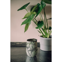 Load image into Gallery viewer, Mug isotherme Mint Leaves - Chic Mic
